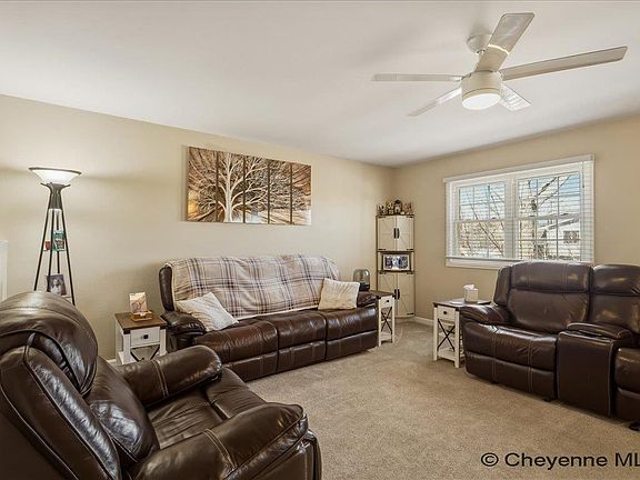 5th image of 3069 Hanson St