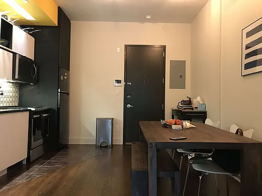 Rented by TheLocals LLC | media 42