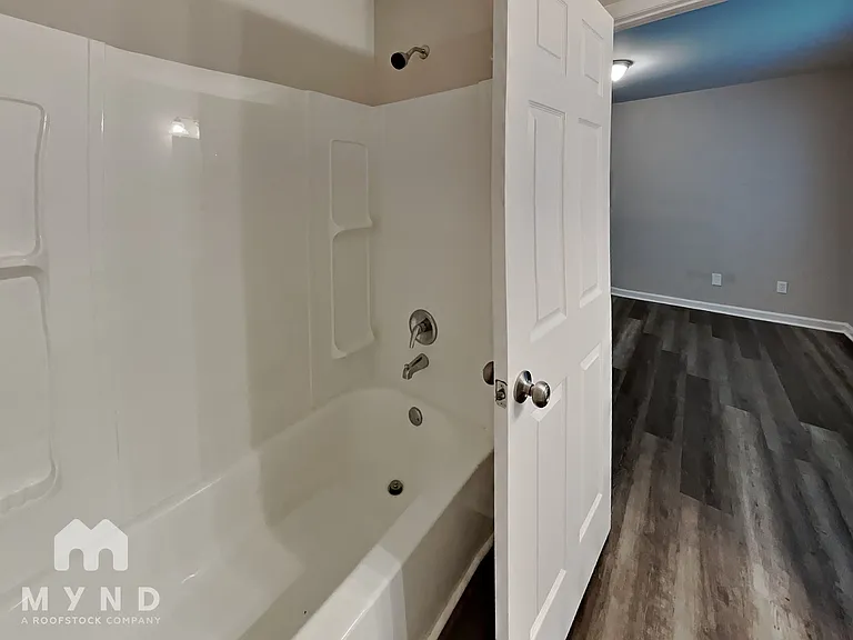 729 Chandler Ave — Photo 10