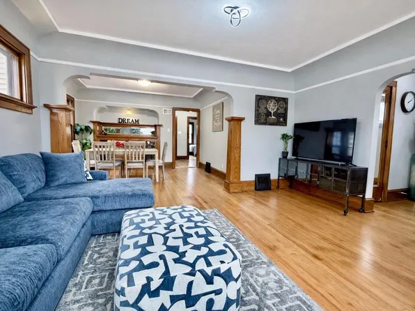 2181 South 91st STREET, Milwaukee, WI 53227