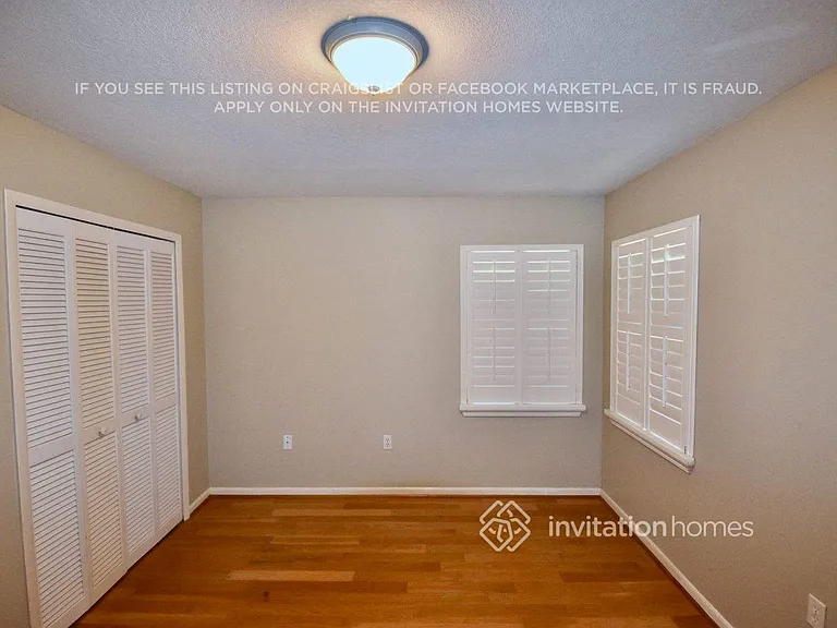 7028 Doehring Dr — Photo 14