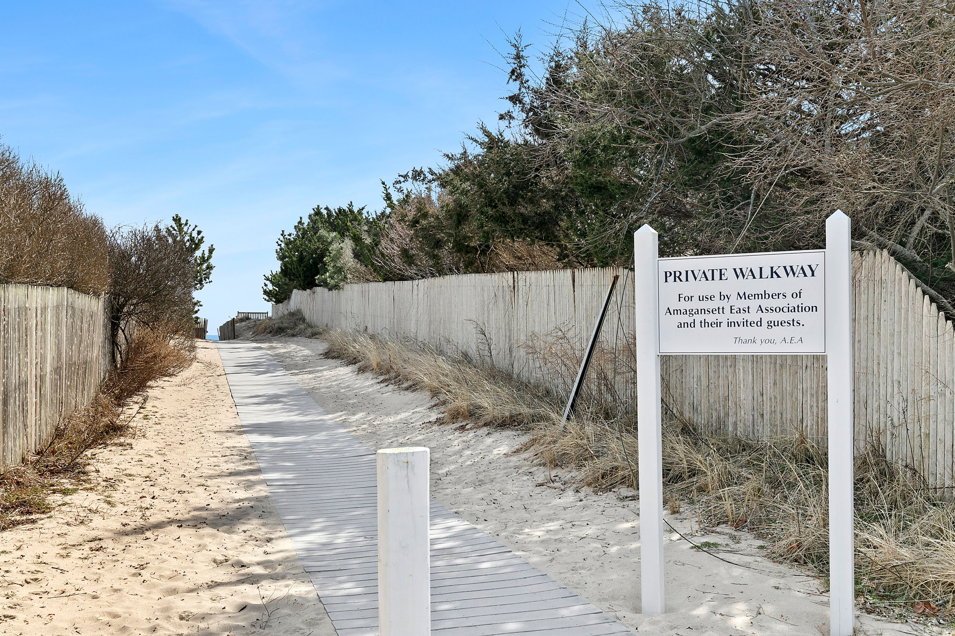 24 Wyandanch Ln, Amagansett, NY 11930 Out East