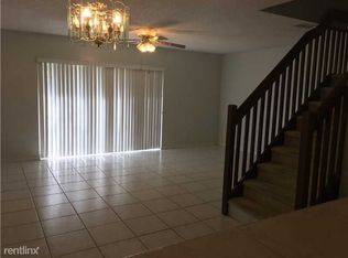 537 NW 208th Dr, Hollywood, FL 33029