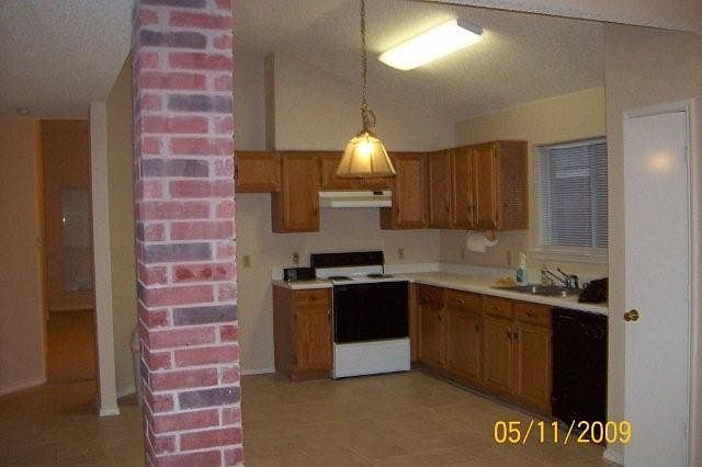 2nd image of 4036 Periwinkle Dr
