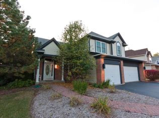 361 Gatewood Ln, Grayslake, IL