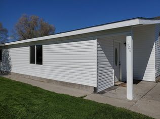 326 1st E, Ririe, ID 83443