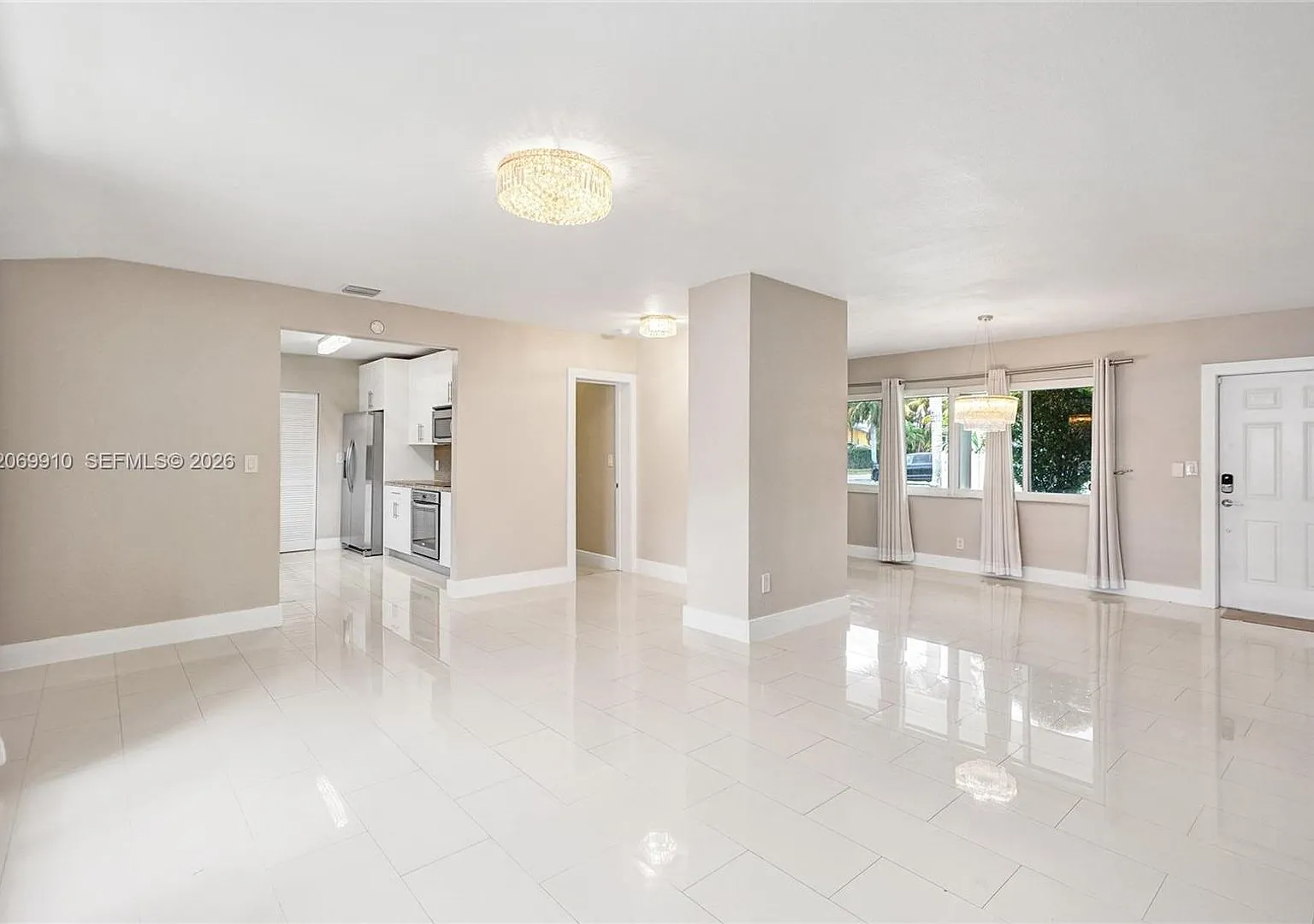 1146 NE 17th Terrace, Fort Lauderdale, FL 33304 - 2428 — Photo 4