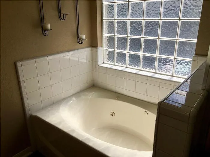 1010 Gulf Way — Photo 10