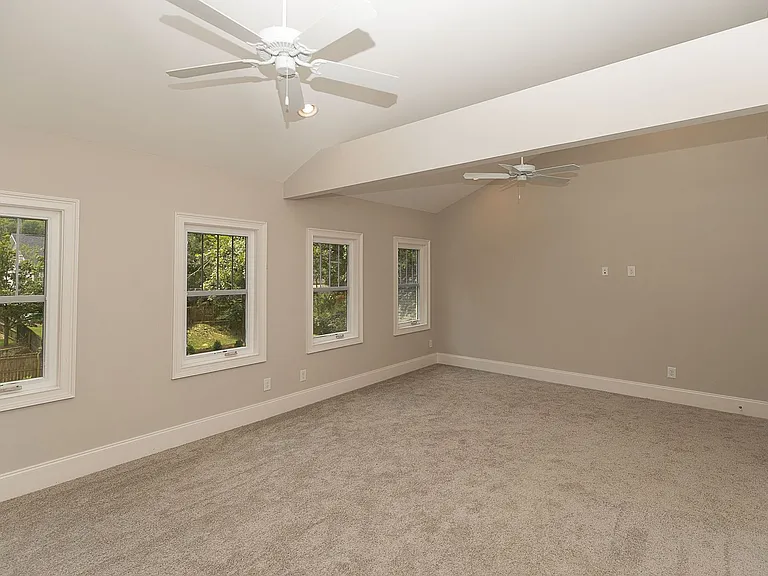 437 Sanders St #3 — Photo 8
