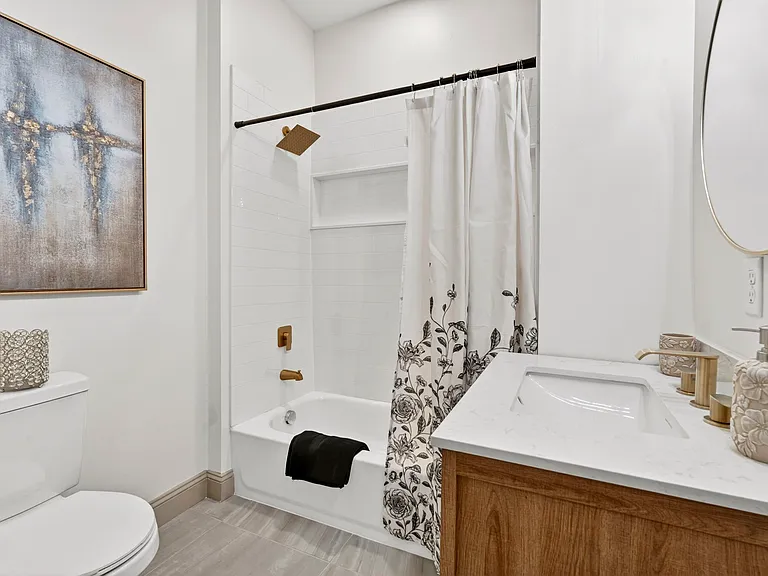 1810 Utah St — Photo 28