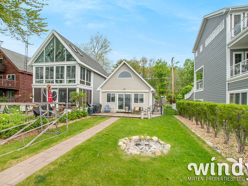 5303 Paw Paw Lake Rd, Coloma, MI 49038 Zillow