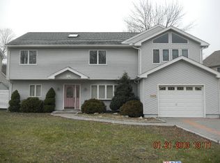 32 Loretta Dr, Little Falls, NJ 07424