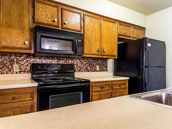 5th image of 10616 Mellow Mdws APT 38C