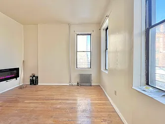 Rented by Doorway NYC, LLC
