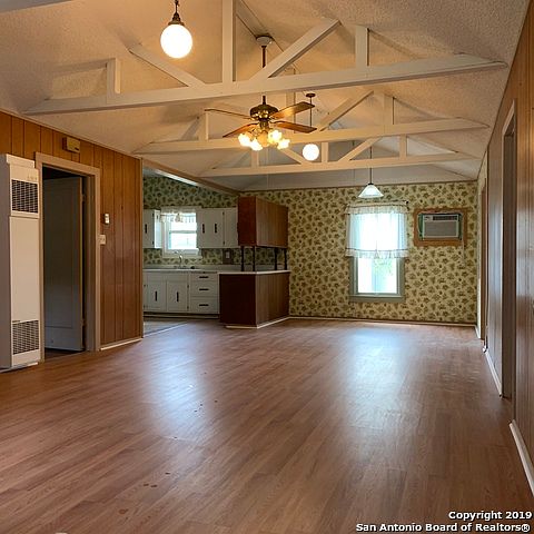 1st image of 209 W Main St
