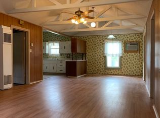 209 W Main St, Stockdale, TX 78160