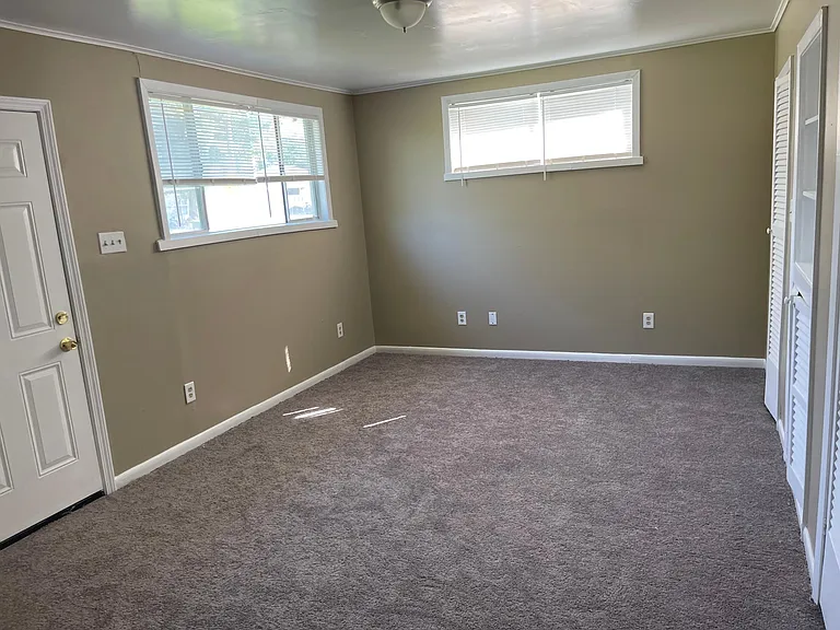 702 Sycamore St — Photo 14