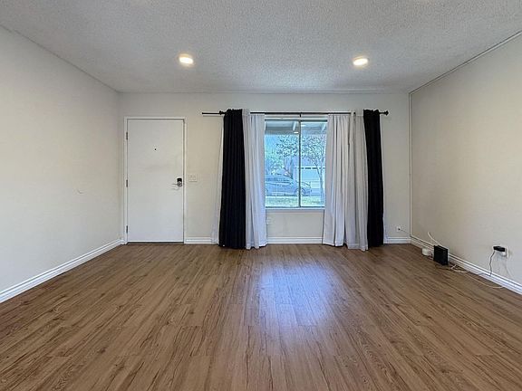 4th image of 7920 Temecula Pl