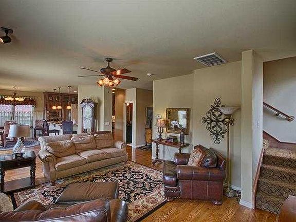 3rd image of 13301 Blue Canyon Cir