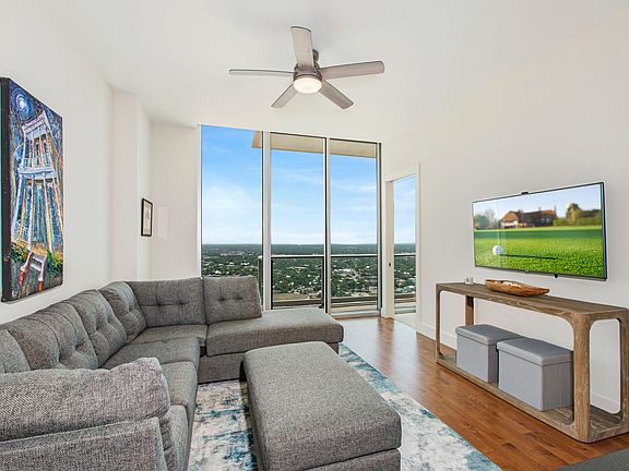 3rd image of 610 E Market St Unit 2913