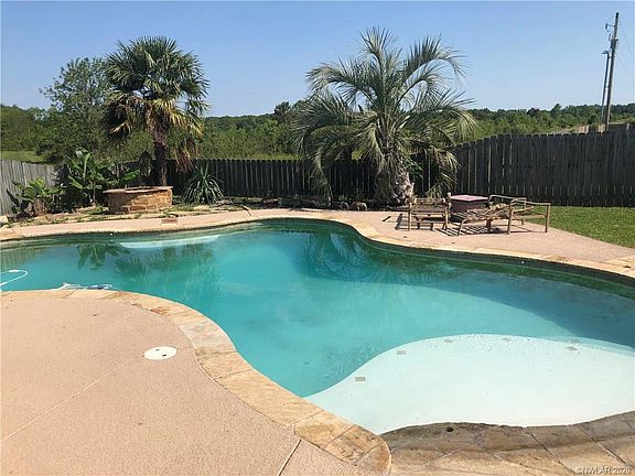 2nd image of 6002 Braeburn Ct