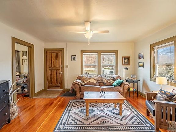 5th image of 1130 Custer Ave