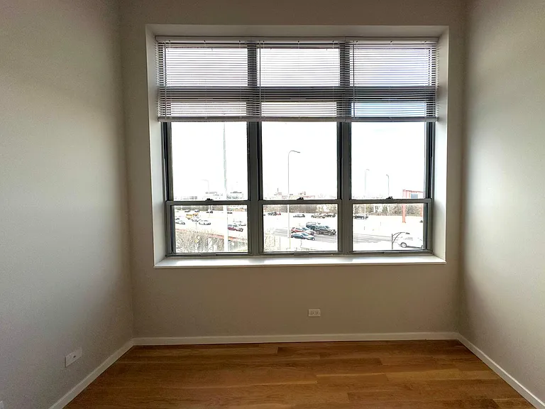 2157 N Damen Ave #305 — Photo 15
