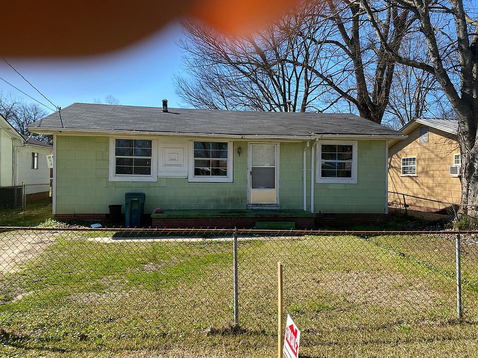 2nd image of 127 Cypress Cir