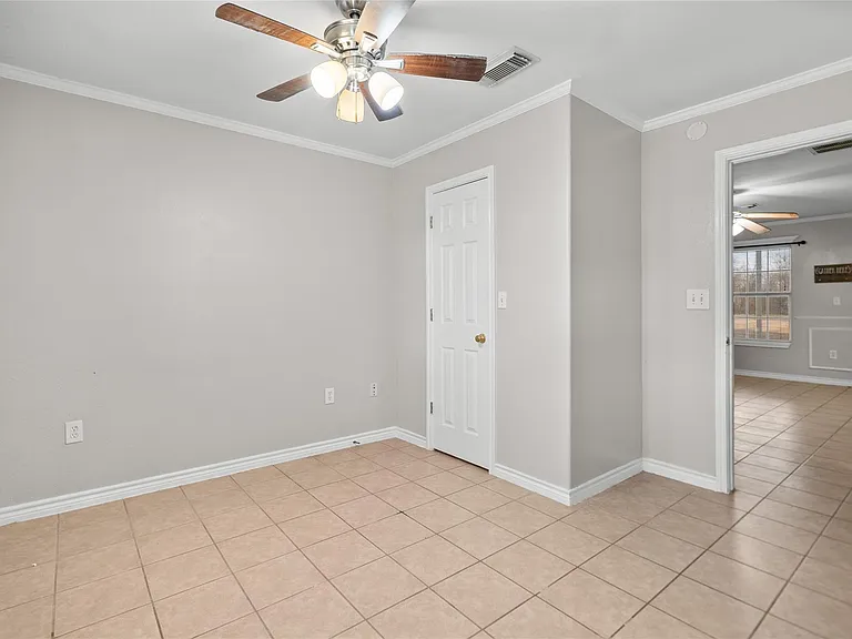 7900 Tri City Beach Rd #B — Photo 14
