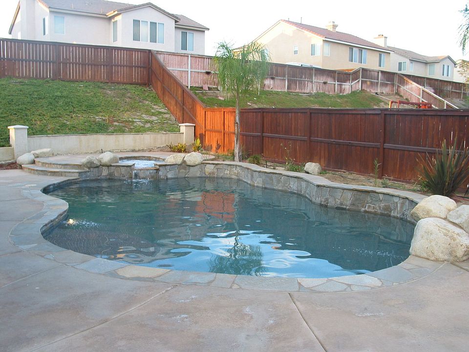 Pebbletech pool 
