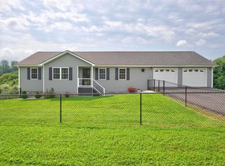 210 Stone Brook Dr, Galax, VA 24333