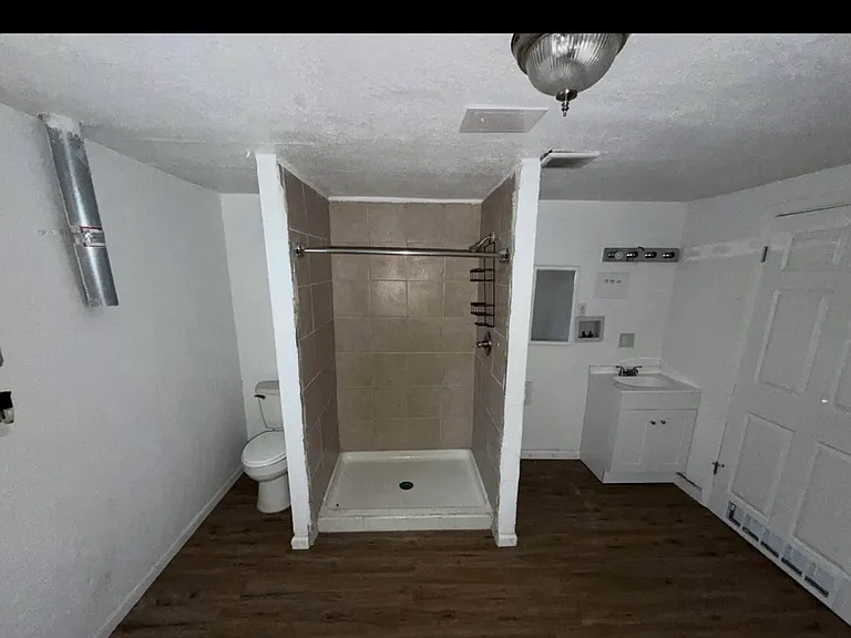 1810 Yakima Ln — Photo 9
