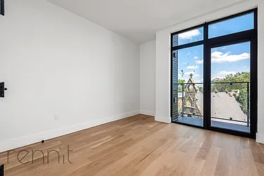 Rented by Rennit Inc.