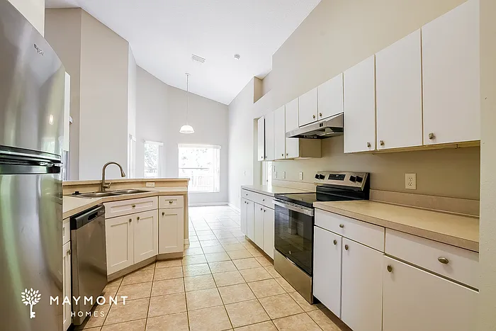 2398 Cory Ct — Photo 5
