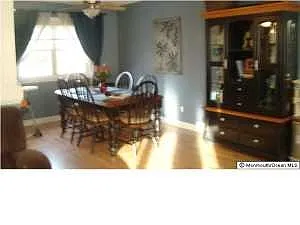 10 Beam Ave photo 1