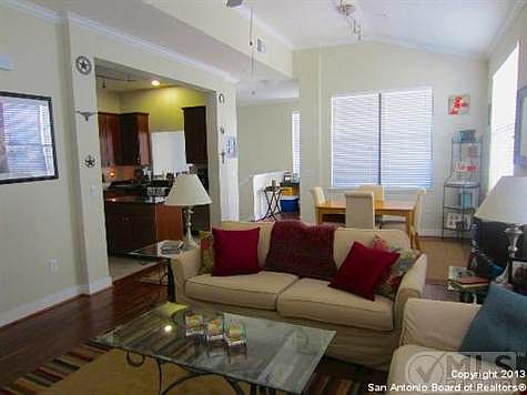 4th image of 7342 Oak Manor Dr