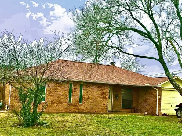102 Mesa Dr, Glenn Heights, TX 75154