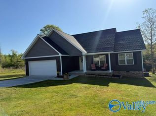 270 Creek Dr, Rainsville, AL 35986