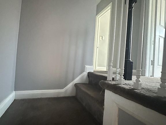 4th image of 3925 Bancroft Rd