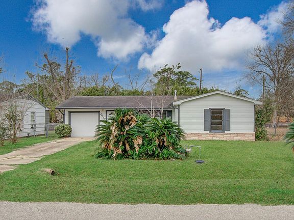 5th image of 2417 Pecan St