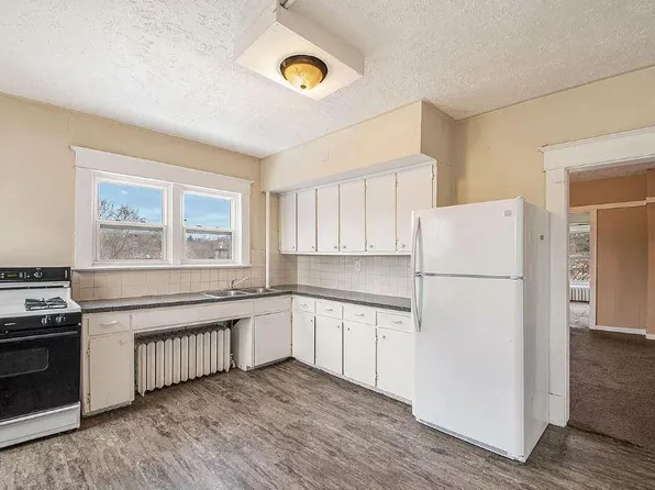 1114 3rd St NW #1, Grand Rapids, MI 49504