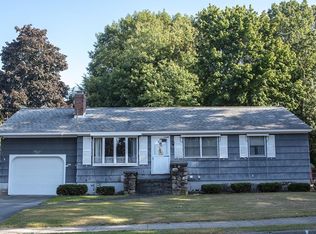 51 Hamlet St, Lawrence, MA 01843