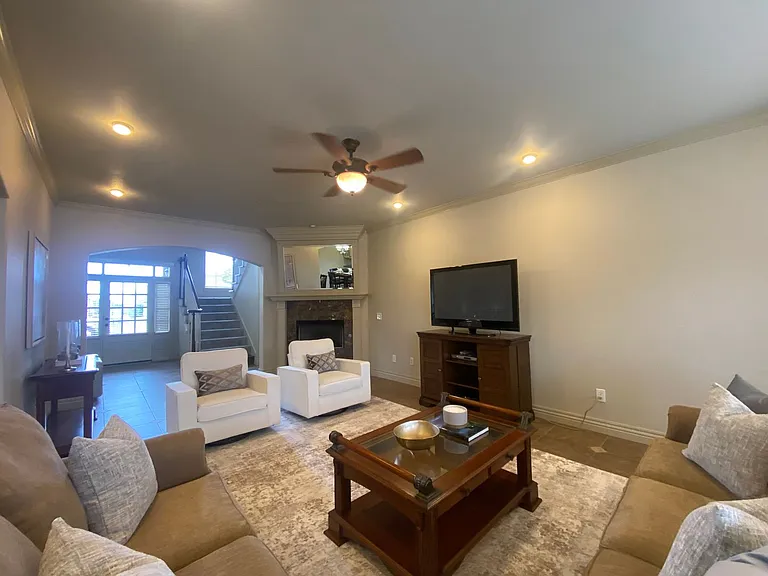 3605 N Narcissus Ave — Photo 16