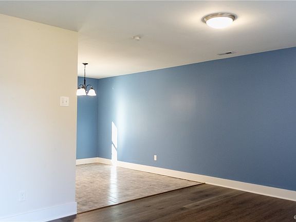 5th image of 5227 Orcutt Ln