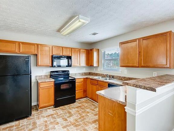 5th image of 2989 Meadow Point Dr