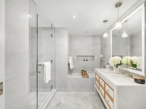 212 Warren Street image 7 of 20