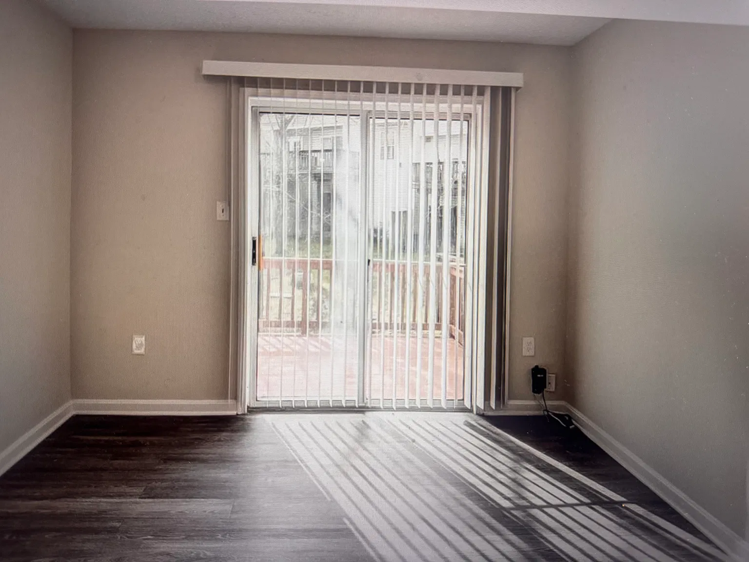 3 bed, 2.5 bath, 1900 sqft, $2,800 — Photo 4