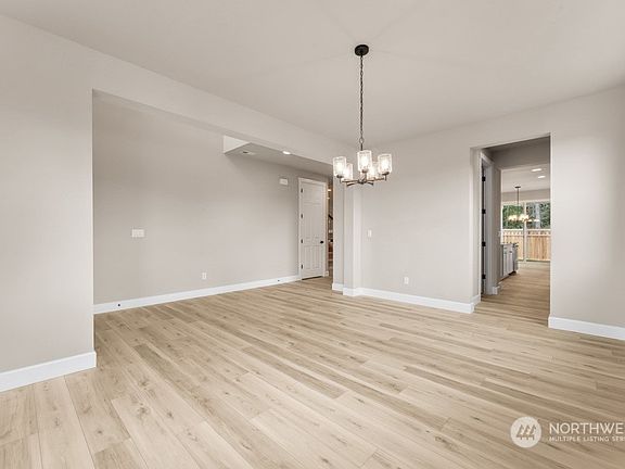 5th image of 20832 156th Street E #120