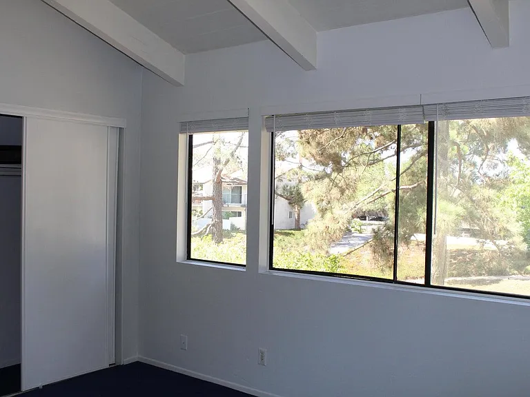 1035 Miramonte Dr #1 — Photo 7
