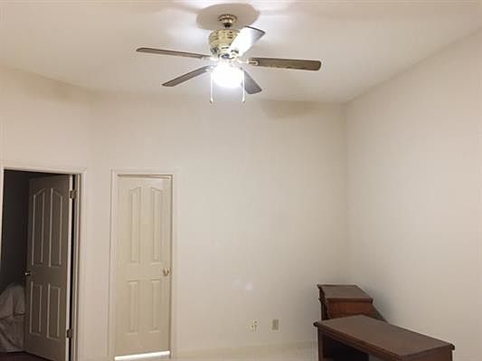4th image of 3201 Winsome Ct
